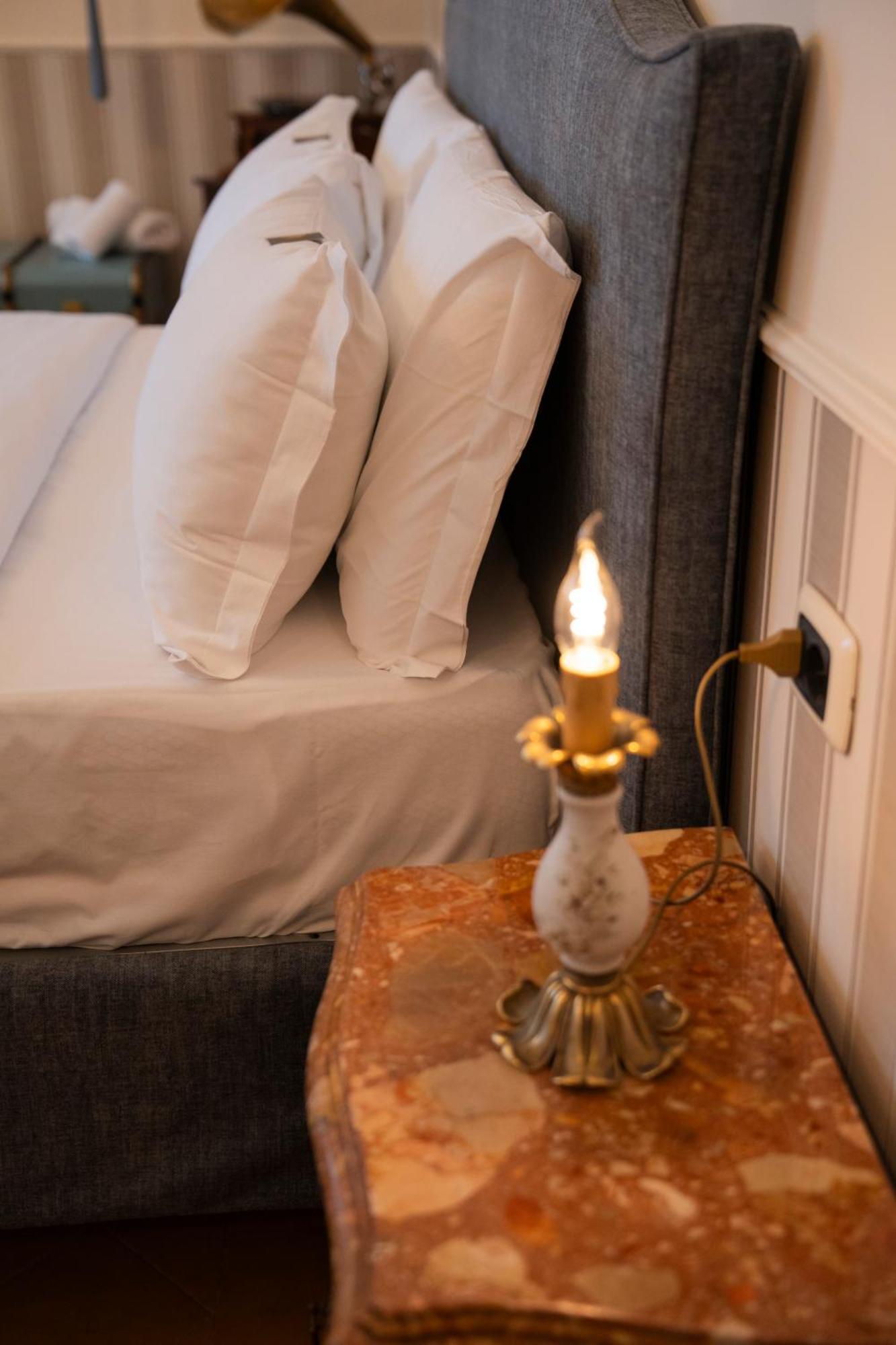 Casa Santangelo Suites Salerno Eksteriør bilde