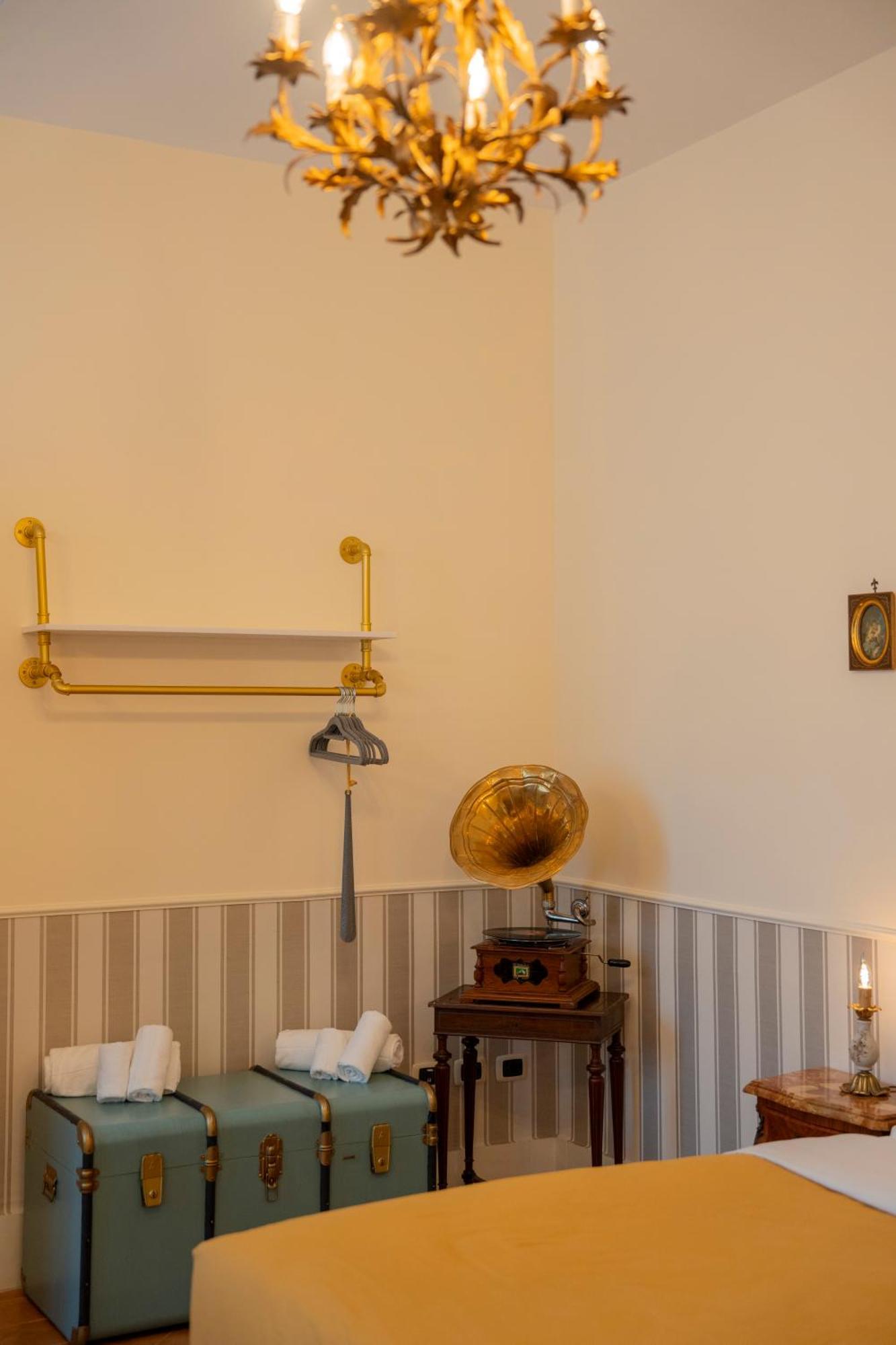 Casa Santangelo Suites Salerno Eksteriør bilde