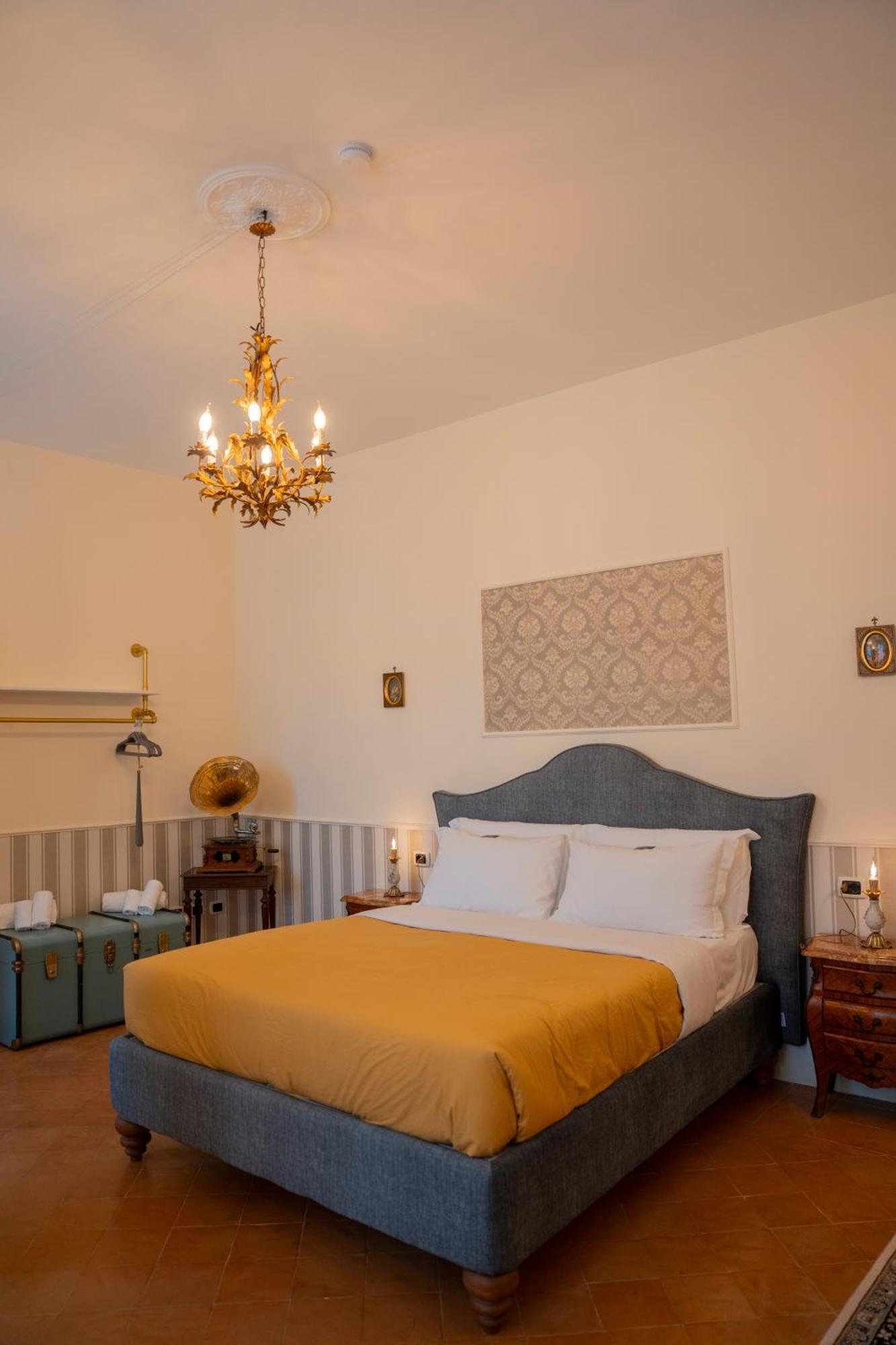 Casa Santangelo Suites Salerno Eksteriør bilde